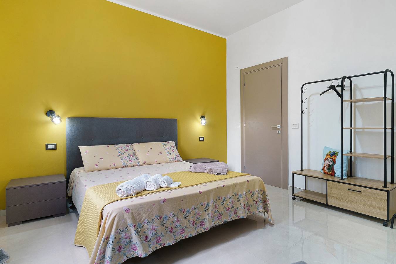 Camera 'Villa Maryam - Perla' con terrazza condivisa, Wi-Fi e aria condizionata in Provincia di Agrigento