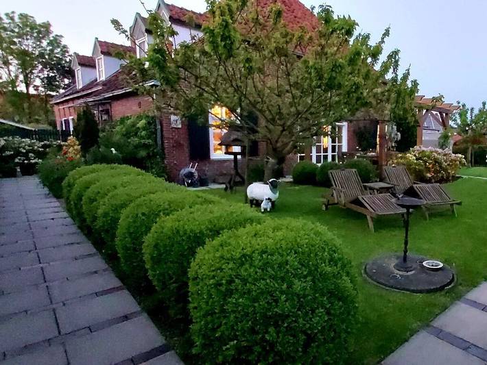 Ferienhaus für 4 Personen, mit Terrasse und Garten in Loquard - 3