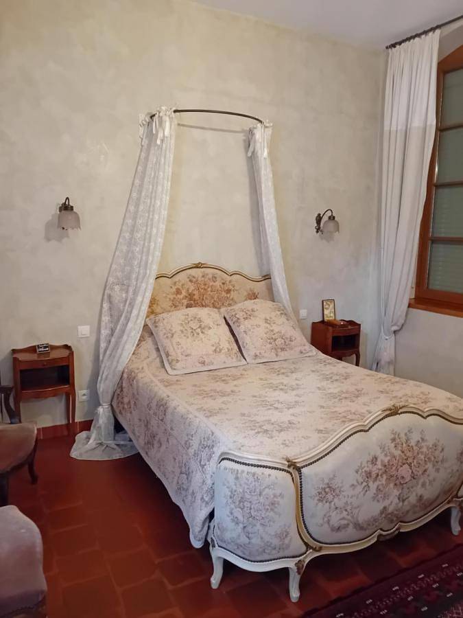 Location de vacances pour 2 personnes, avec terrasse ainsi que vue et jardin à Saint-Rambert-en-Bugey - 4