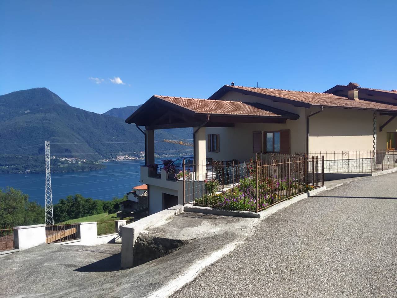 Maison de Vacances 'Giuly' avec Vue sur le Lac, Terrasse Privée et Wi-Fi in Région de Stazzona, Lac de Côme