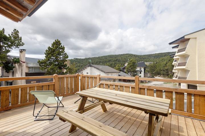 Chalet pour 8 personnes, avec sauna et jardin à Font-Romeu-Odeillo-Via