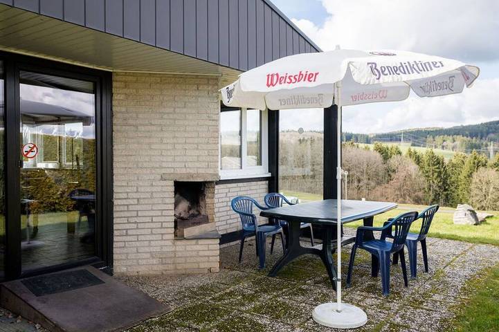 Luxus-Ferienhaus für 6 Personen, mit Pool und Garten