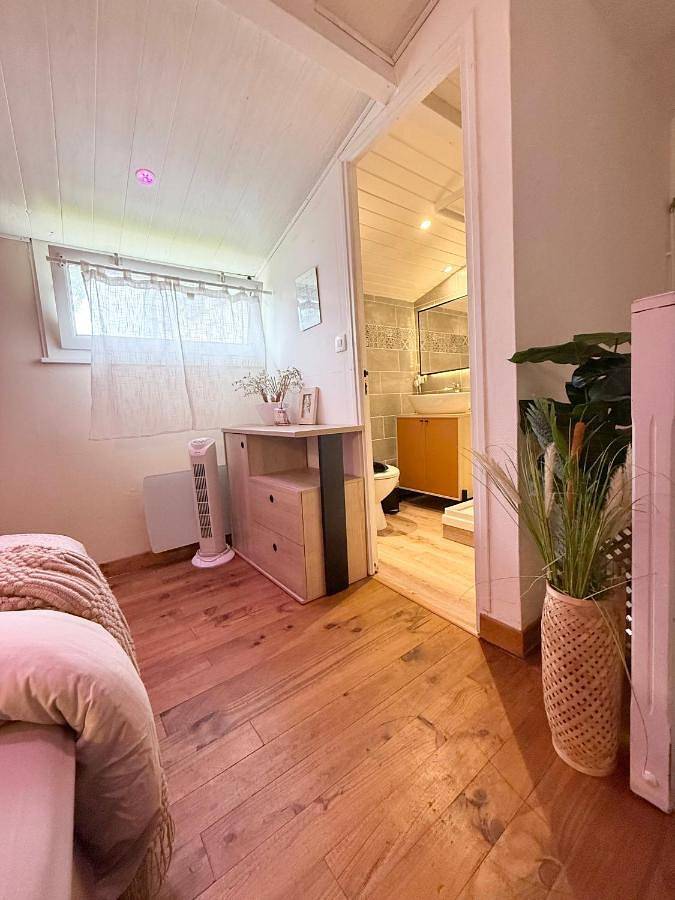 Gîte pour 2 personnes, avec vue ainsi que jardin et terrasse, animaux acceptés à Évreux - 4