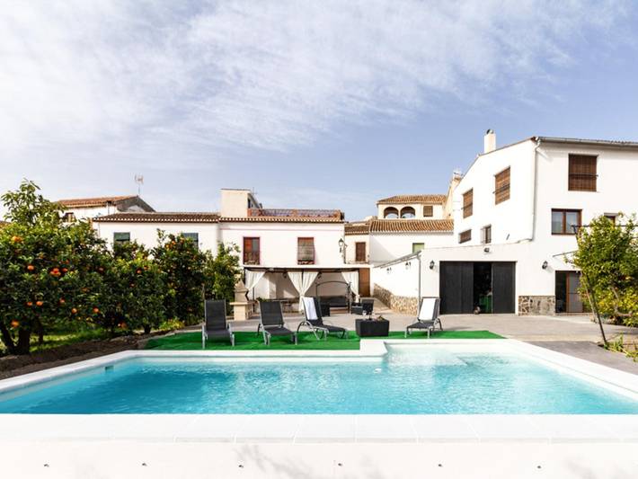 Casa rural para 12 personas, con piscina y jardín en Valle de Lecrín