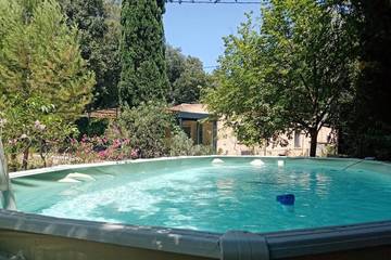 Gîte pour 6 personnes, avec jacuzzi et jardin, animaux acceptés à Pignans