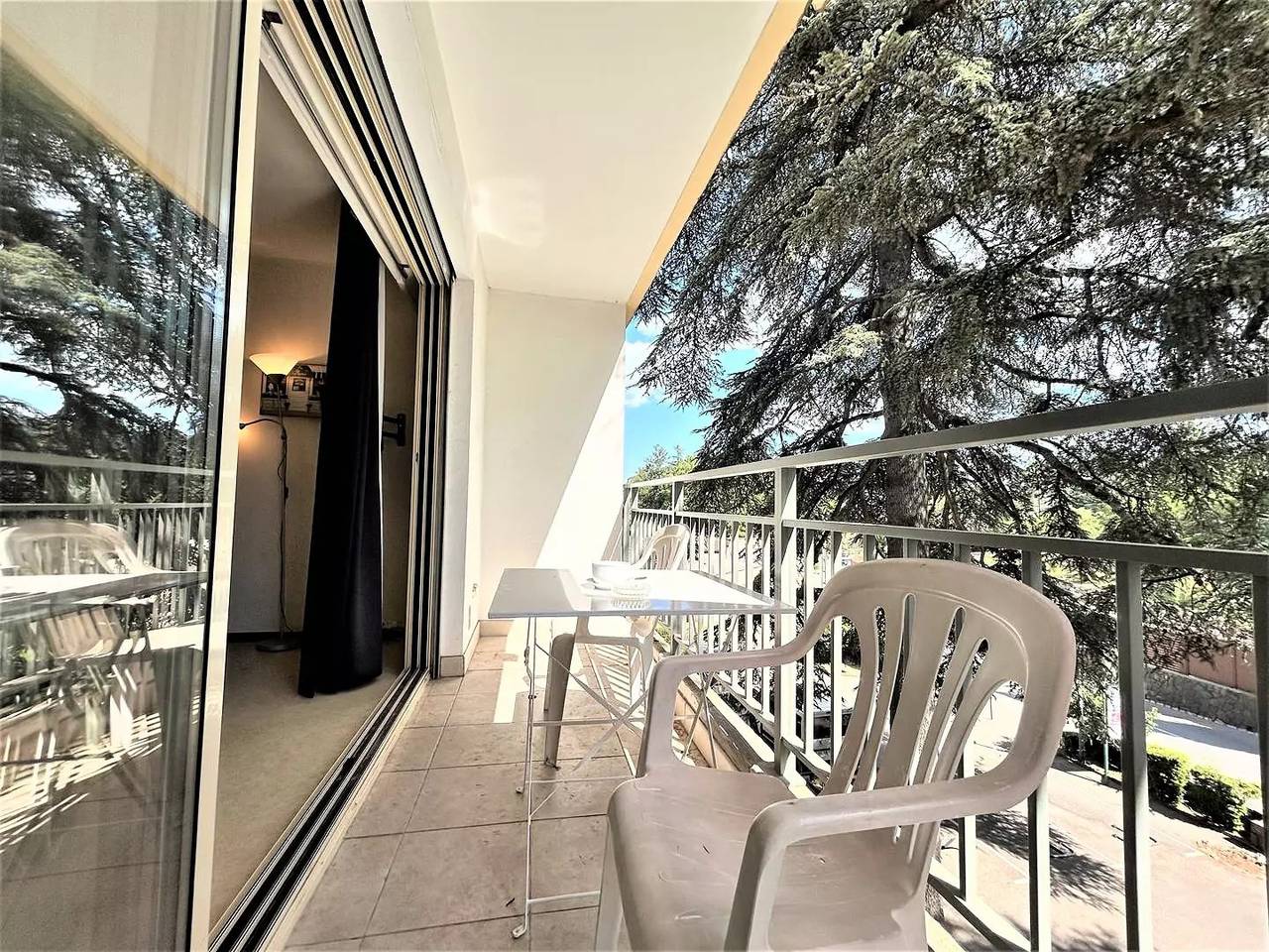 Estudio entero, Gréoux-les-Bains (04) - Cerca del centro - Residencia "Les Cèdres" in Gréoux-les-Bains, Parc naturel régional du Verdon