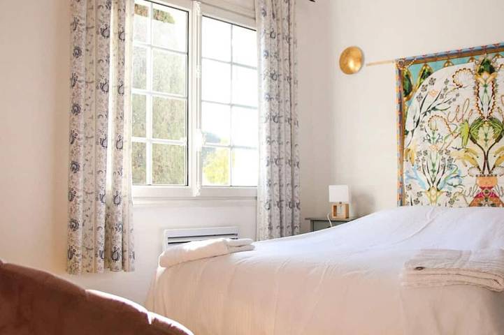 Location de vacances pour 14 personnes, avec terrasse dans Plage de Portissol - 2