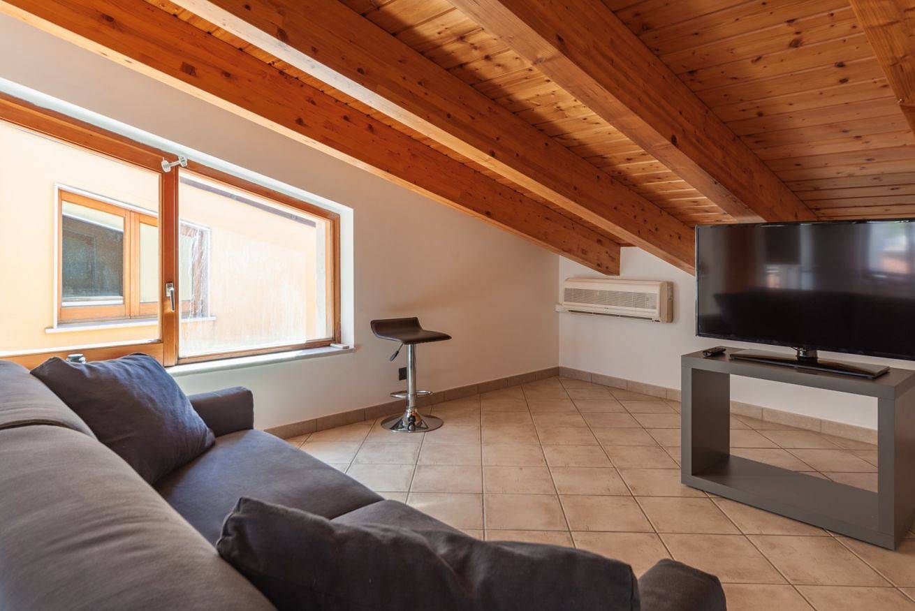 Appartamento intero, Ostrica - mansarda trilocale con terrazzo in Capo d'Orlando, Provincia di Messina