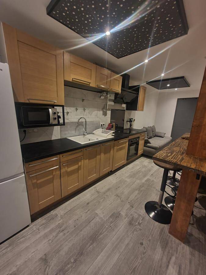 Gîte pour 5 personnes, avec balcon à Gilly-sur-Isère - 2