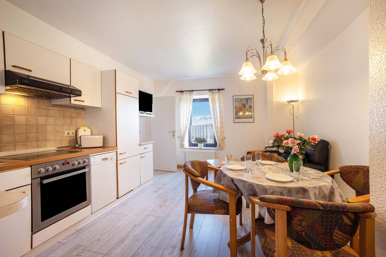 Ganze Wohnung, Ferienwohnung '3-Raum Fw 2' mit Gemeinschaftsgarten und Wi-Fi in Hillgroven, Nordseeküste