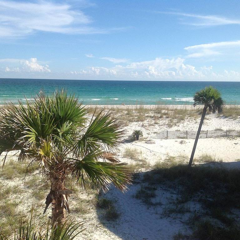 Vacation House for 12 Guests in Pensacola Beach, Emerald Coast