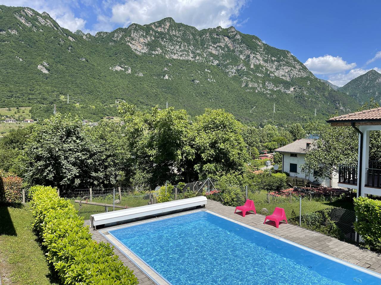 Ganze Wohnung, Ferienwohnung für 6 Personen mit Balkon in Idro, Gardasee-Berge