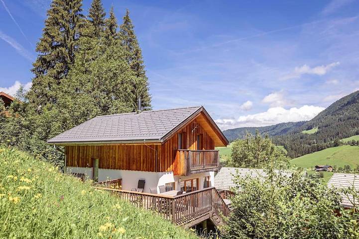 Chalet für 8 Personen, mit Garten und Pool - 1