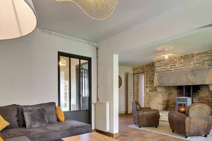 Location de vacances pour 6 personnes, avec terrasse et jardin, animaux acceptés à Saint-Gravé