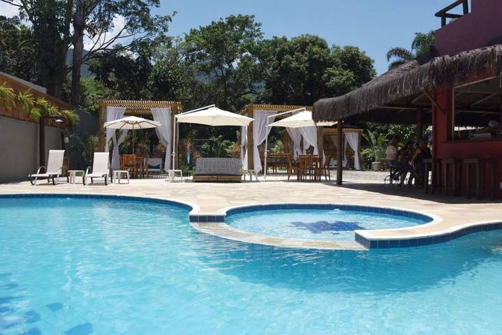 Casas e apartamentos de temporada para 10 pessoas, com jardim e sauna, com animais de estimação em Maresias