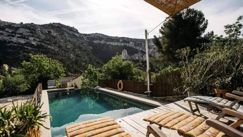 Appartement de vacances pour 9 personnes, avec jardin et piscine
