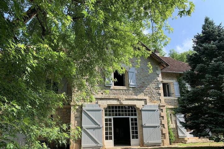Location de vacances pour 9 personnes à Rueyres
