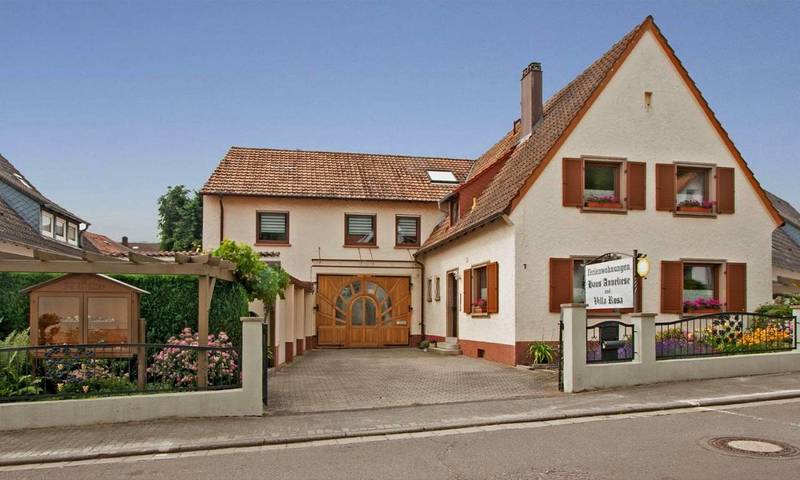 Ferienwohnung für 3 Personen, mit Balkon und Terrasse sowie Garten und Ausblick in Hambach (Neustadt)