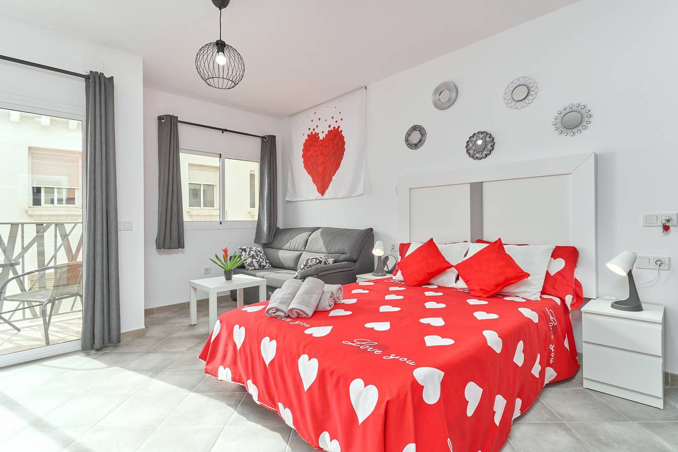 Entire studio, Studio Apartment "Nerja Boutique Deluxe 202" with Shared Pool & Wi-Fi in Nerja Centre, Nerja