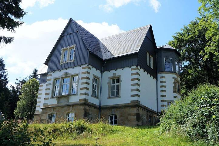 Ferienhaus für 18 Personen, mit Terrasse und Sauna im Osterzgebirge