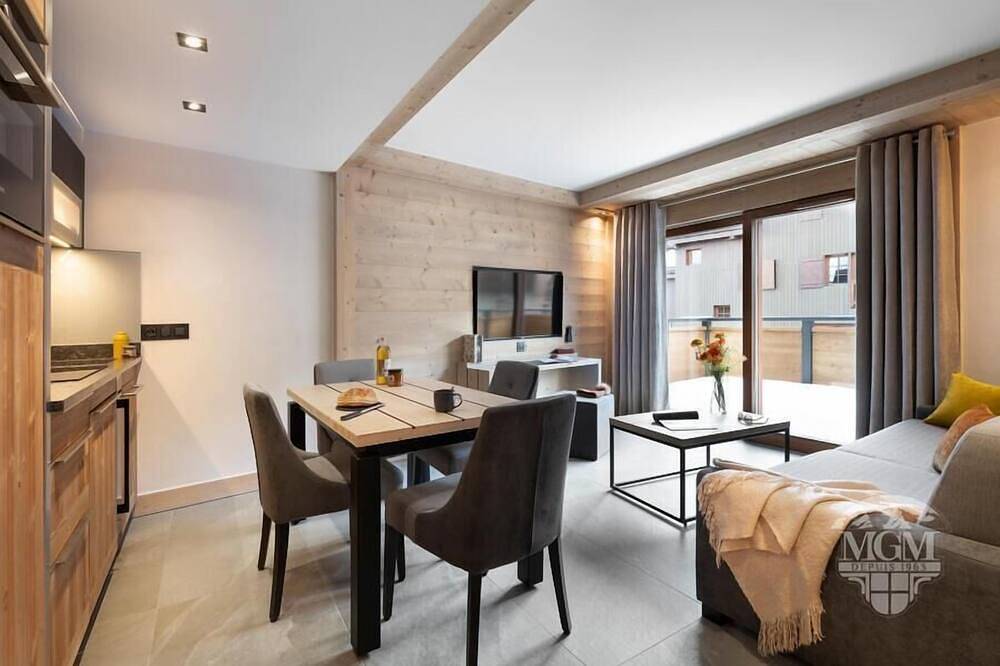Entire apartment, Wifi, view village, fitness, swimming pool, sauna, hammam, balcony, parking, tv, ski locker, 37m² in Valmorel, Les Avanchers-Valmorel
