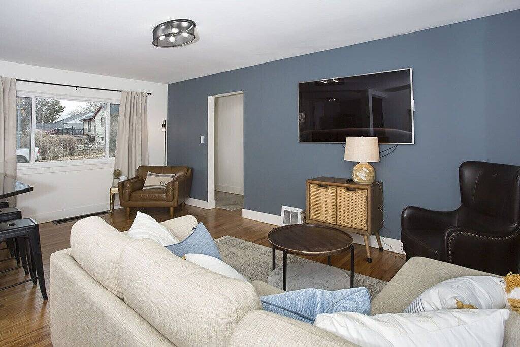 Luxury & Style. Perfect Location w/ 4 Beds and 2 Bath in Billings, Yellowstone County