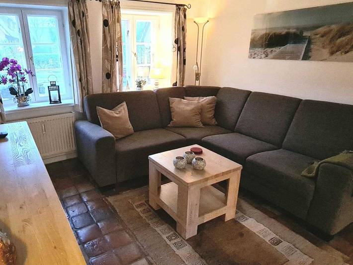 Ferienhaus für 4 Personen, mit Terrasse und Garten, kinderfreundlich in Alkersum - 3