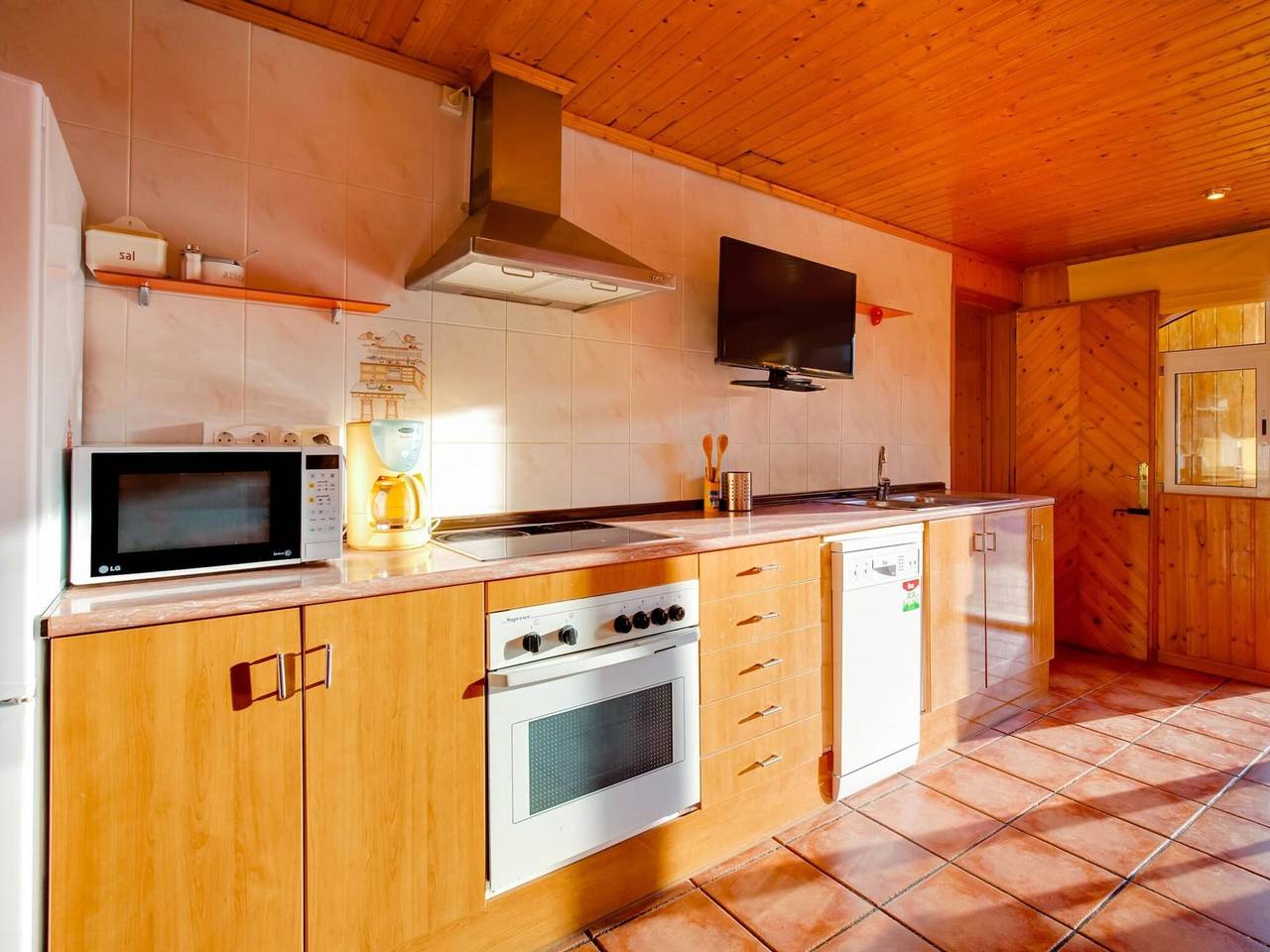 Luxurious Holiday Home in Vendrell with Swimming Pool in El Vendrell, Costa Dorada