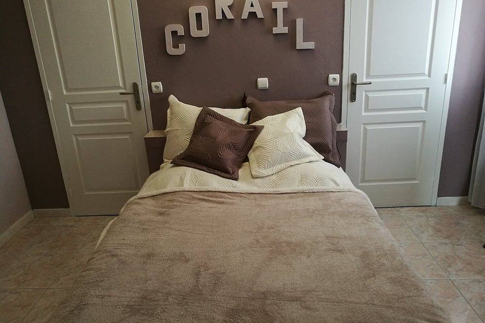 Ganze Wohnung, Seasonal rentals of furnished apartments, cottages, apartments, with swimming pool in a quiet location. in Caux, Mittelmeerküste (Frankreich)
