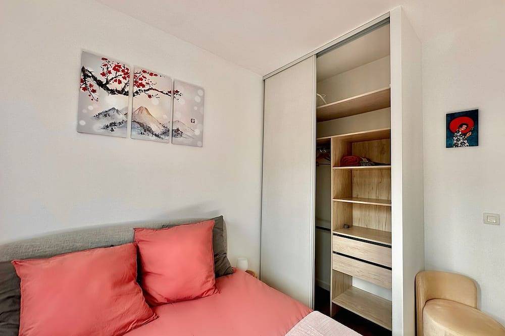 Appartement entier, Le Boudoir - proche Paris, parking gratuit, 2p in Le Plessis-Robinson, Hauts-de-Seine