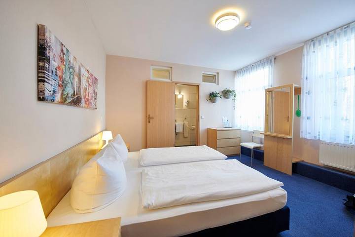 Hotel für 4 Personen, mit Terrasse und Garten in Dinslaken - 4