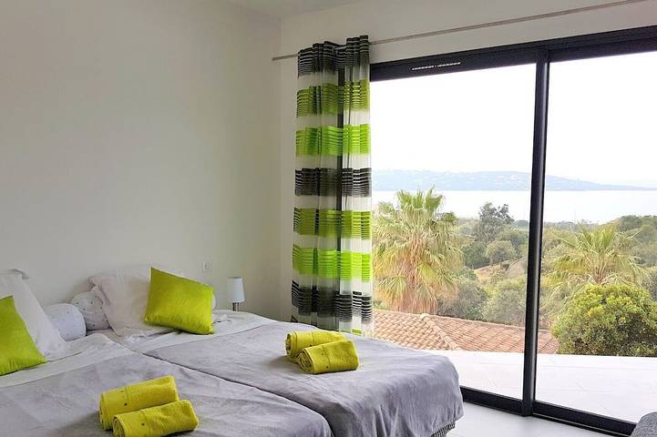 Villa pour 6 personnes, avec jardin et jacuzzi dans Porticcio - 4