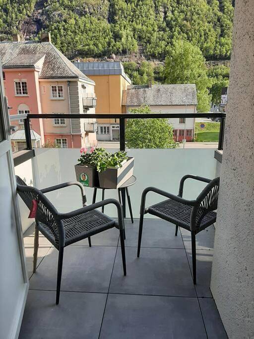 Ferienwohnung für 5 Personen, mit Balkon und Terrasse sowie Ausblick in Rjukan