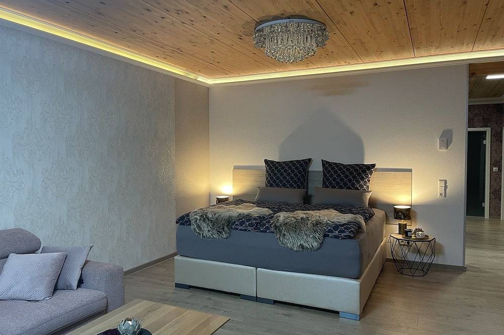 Ganze Wohnung, Garten/Whirlpool/Kombisauna große Küche, Regendusche.\nsehr modern in Habscheid, Eifelkreis Bitburg-Prüm