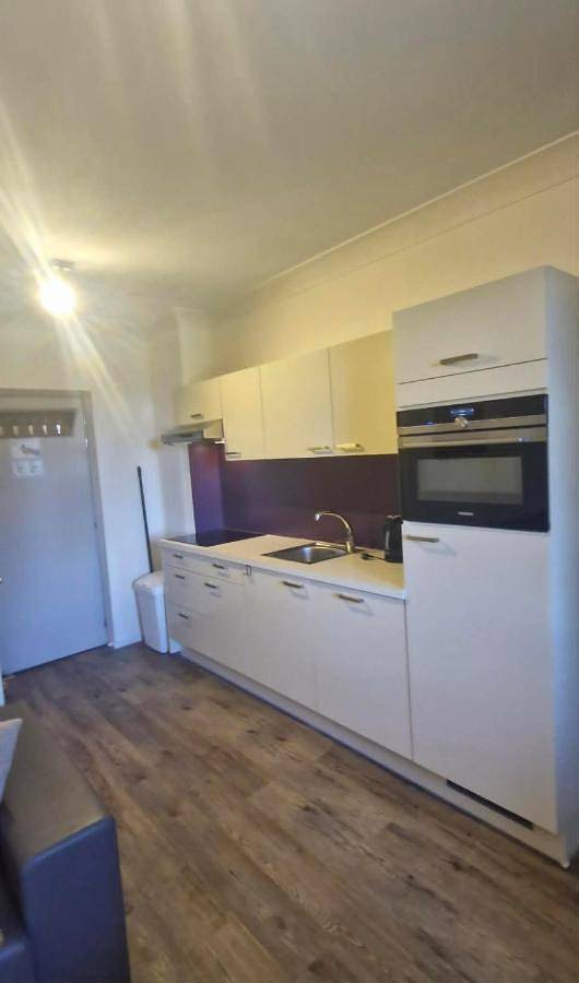 Gîte pour 2 personnes, avec piscine ainsi que jardin et vue à Ferrassières - 2