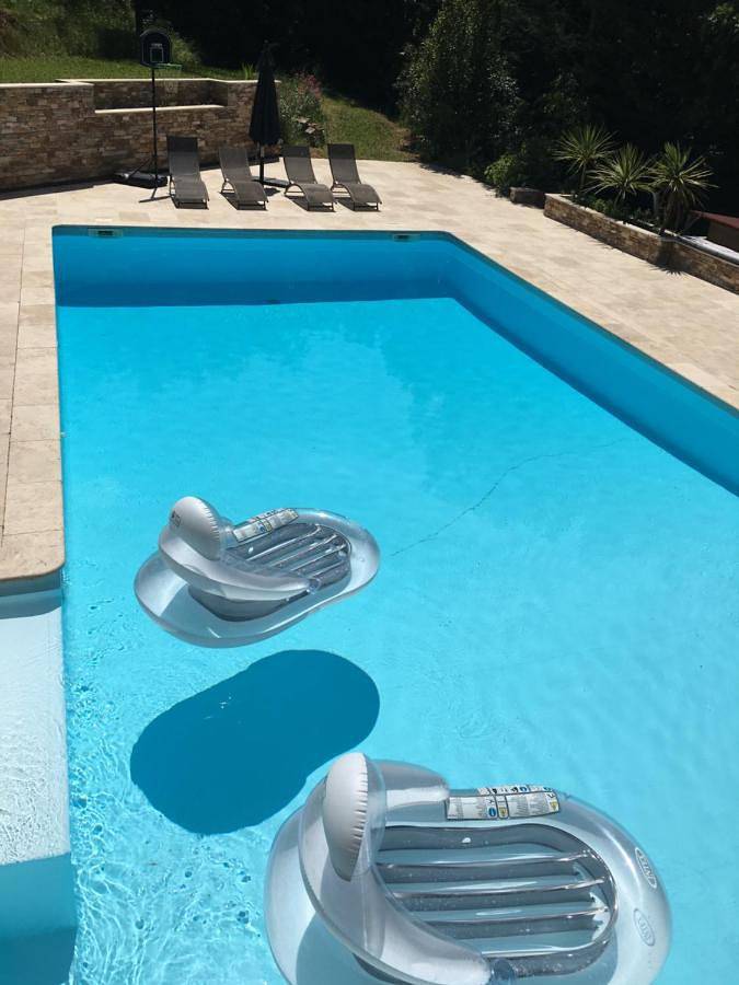 Gîte pour 4 personnes, avec jardin et piscine à La Destrousse - 2