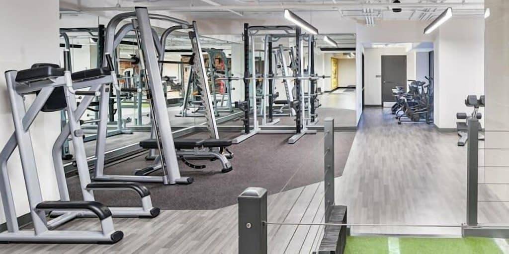 Ganze Wohnung, Sojourn | Courtland Towers Metro Accessible in Arlington (VA), Arlington County