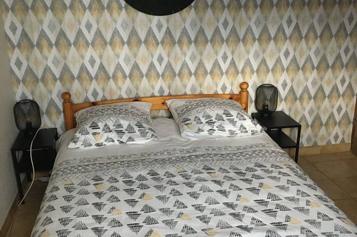 Gîte pour 6 personnes, avec jardin et terrasse, animaux acceptés à Saint-Sauveur - 3