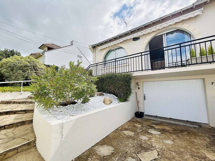 Acogedora Casa con Jardín Cerca de la Playa en La Baule in La Baule-Escoublac, Côte de Jade
