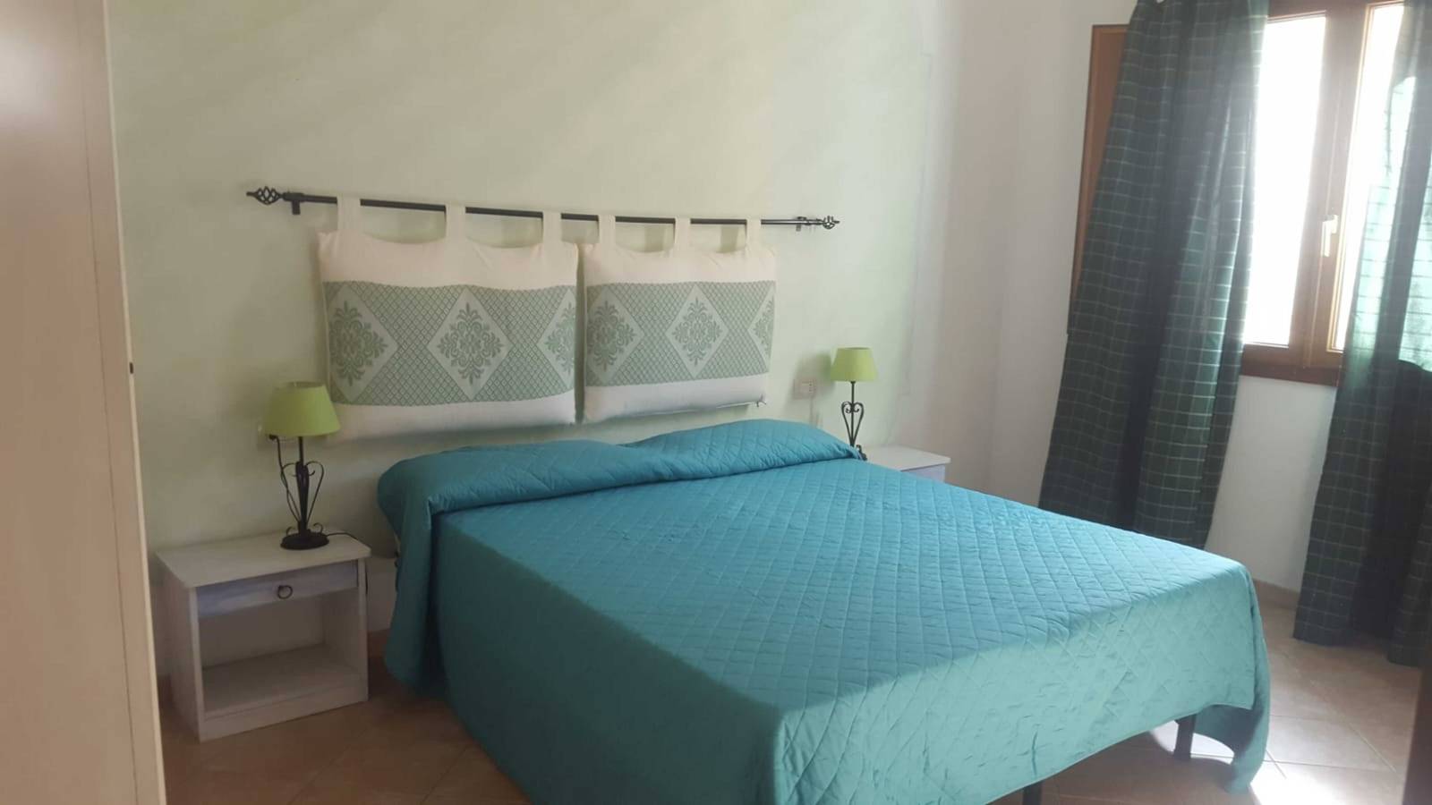 Appartamento intero, Appartamento "Cavalluccio 2 La Maddalena" con terrazza condivisa, Wi-Fi e A/C in Parco Nazionale dell'Arcipelago di La Maddalena, Isola della Maddalena