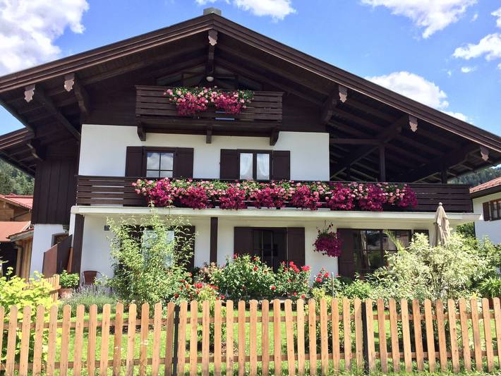 Ferienwohnung für 5 Personen, mit Garten, kinderfreundlich in Reit im Winkl