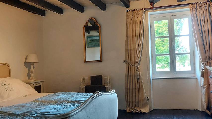 Ferienhaus für 8 Personen mit Terrasse in Verneuil, Regionaler Naturpark Périgord-Limousin