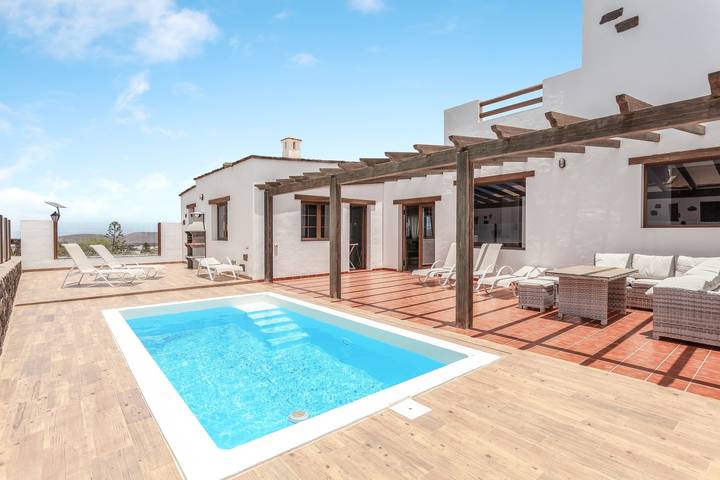 Casa de férias mediterrânica "Casa Sandri" com vista para o mar, vista para a montanha in Villaverde, La Oliva