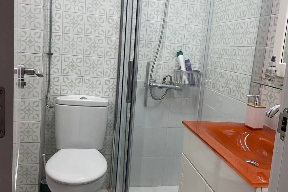 Entire apartment, \"Apartment Las Huertas\". Excellent apartment located in a pedestrian area of Santoña. in Santoña, Cantabrian Coast