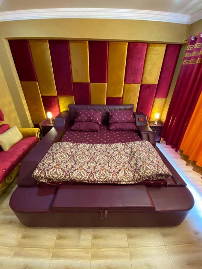 Entire apartment, Ali Luxury & Executive Apartments & Cottages Near Pc Bhurban - Ac-Kitchen-Mountain-Lawn-Play Area-Led-Wifi-Lift- Free Breakfast in Punjab