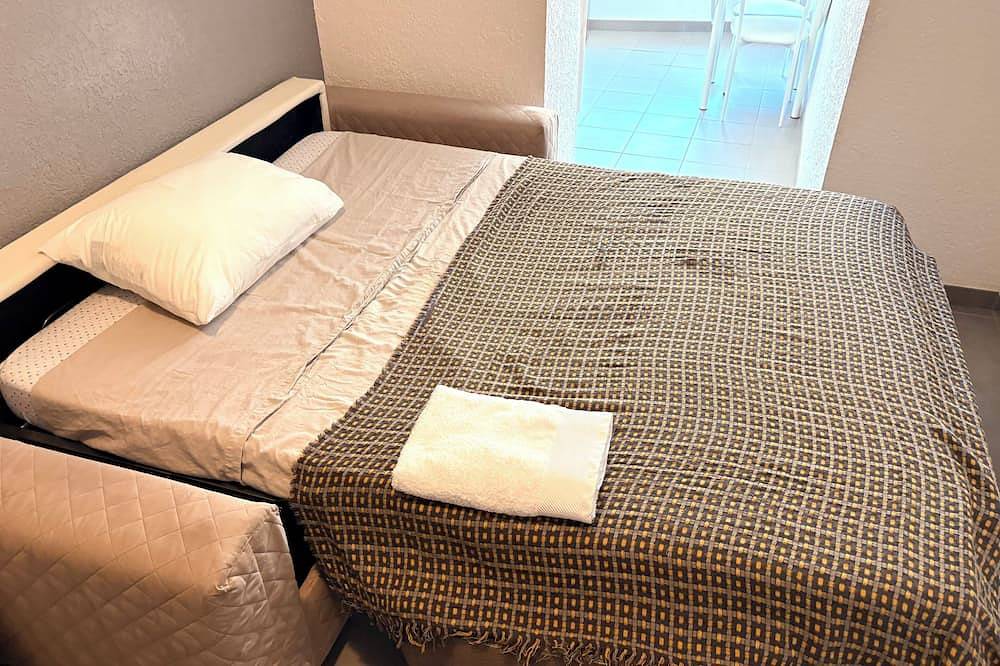Appartamento intero, Apartment sleeps 2 Corte center in Corte Francia, Parco naturale regionale della Corsica