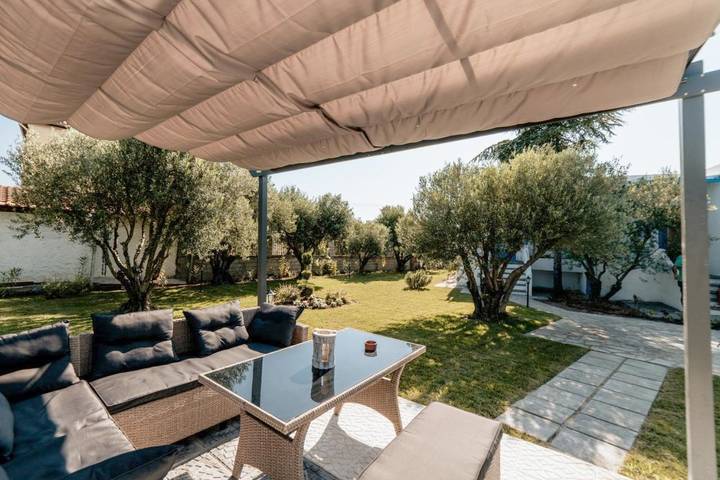 Maison de campagne pour 3 personnes, avec vue et jardin dans Portes