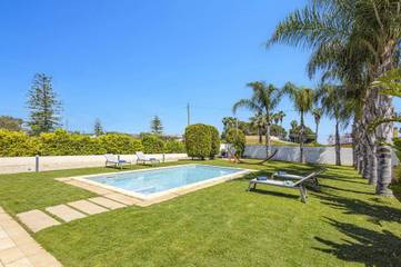 Villa for 4 Guests in Arenella, Syracuse Province, Picture 1
