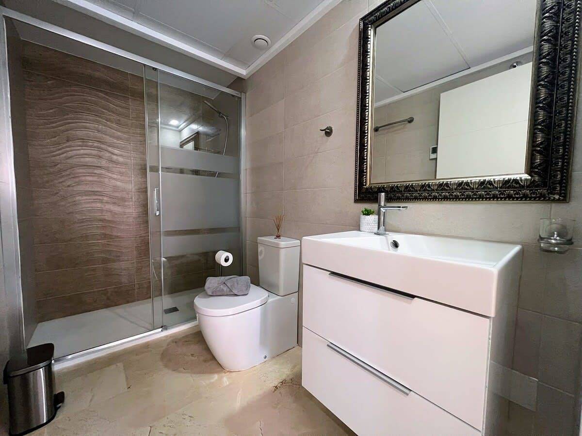 Appartement entier, Appartement de vacances pour 4 personnes avec balcon/terrasse in Punta Prima (Alicante), Torrevieja