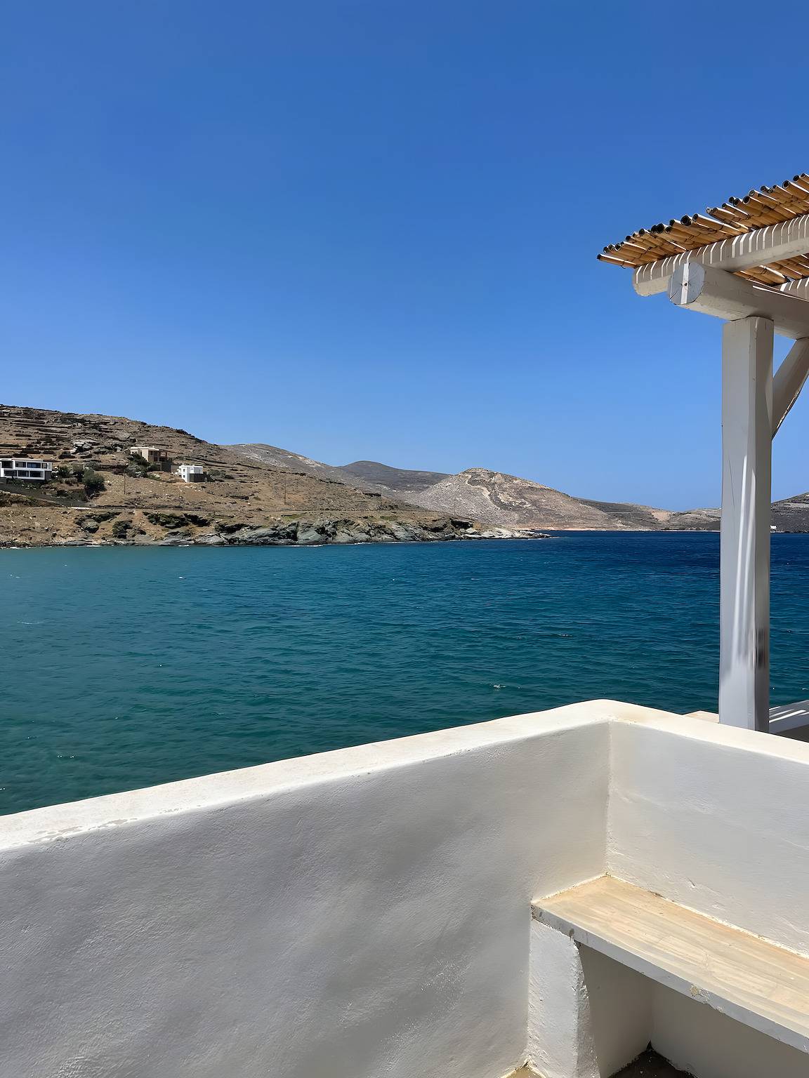 Finca 'Tinos By The Sea' mit Meerblick, privater Terrasse und Klimaanlage in Rocharis, Tínos